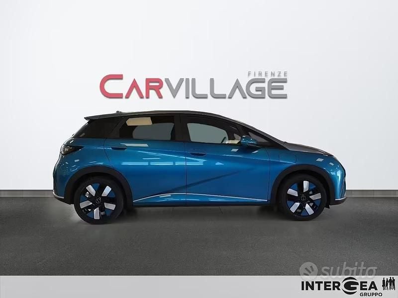 Usata BYD Dolphin Design 150 kW (204 CV) 2023 Blu Utilitaria