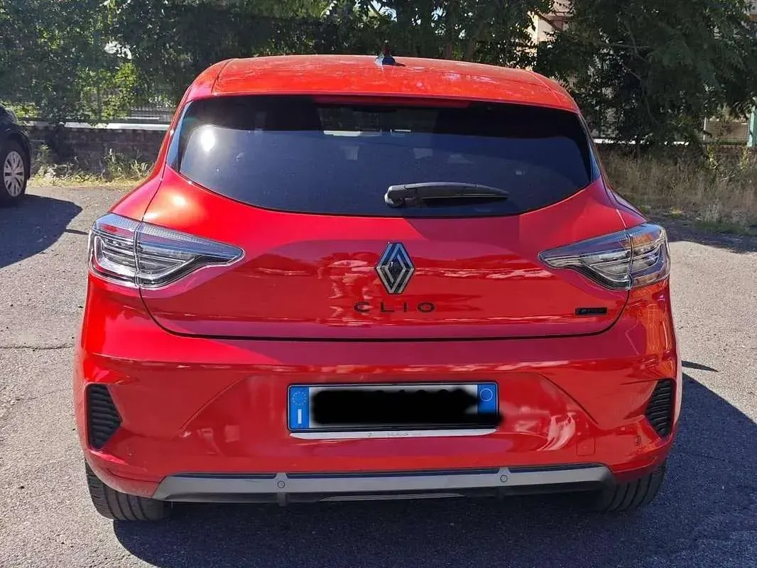 Usata Renault Clio V 145 CV (106 kW) 2024 Rosso Utilitaria