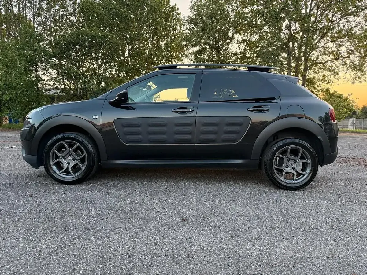Usata Citroën C4 PureTech 82 CV (60 kW) 2017 Nero Berlina