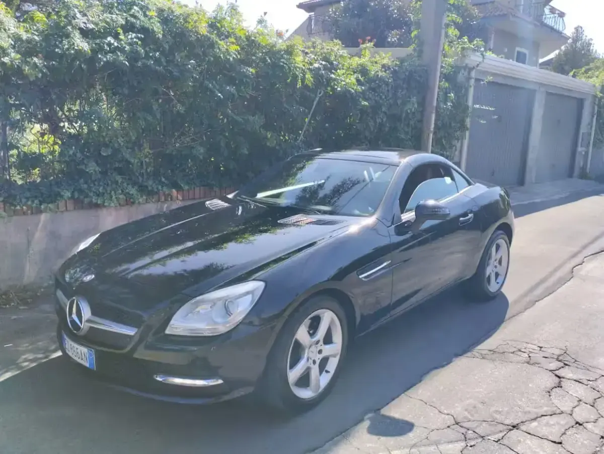 Usata Mercedes SLK250 204 CV (150 kW) 2011 Nero Cabrio