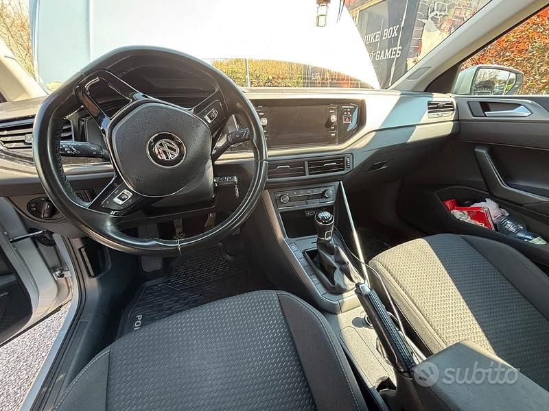 Usata VW Polo Comfortline 80 CV (58 kW) 2018 Grigio Utilitaria