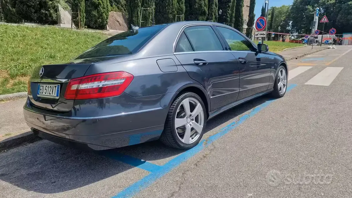 Usata Mercedes E250 Avantgarde 204 CV (150 kW) 2010 Berlina
