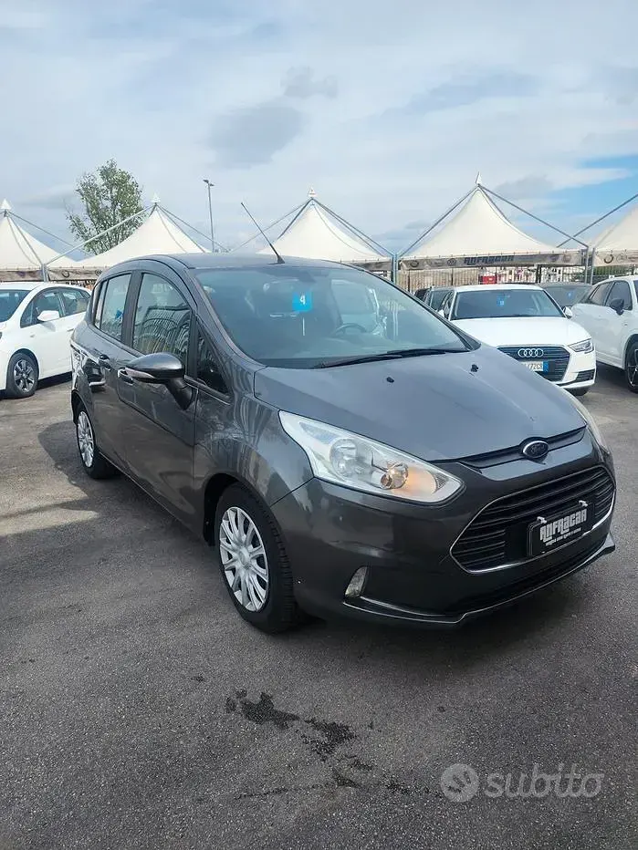 Usata Ford B-MAX 95 CV (69 kW) 2018 Grigio Monovolume