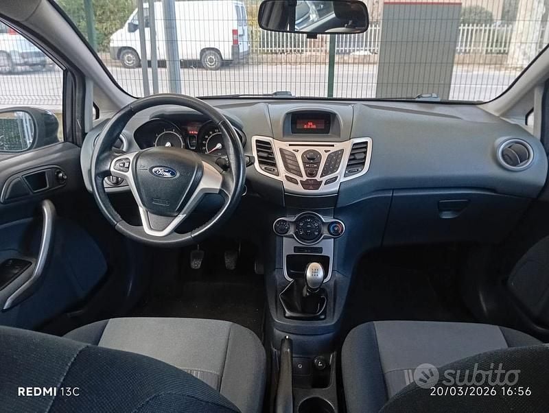 Usata Ford Fiesta Titanium 82 CV (60 kW) 2009 Nero Utilitaria