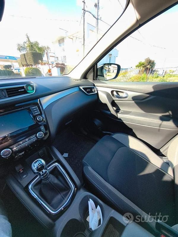 Usata Nissan Qashqai N-Connecta 116 CV (85 kW) 2019 Nero SUV