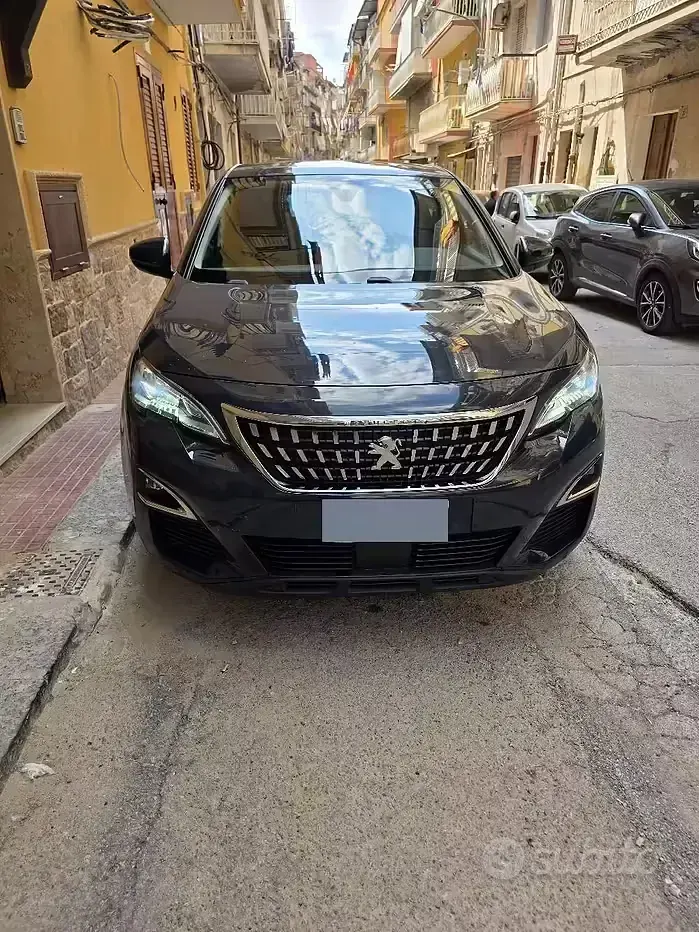 Usata Peugeot 3008 120 CV (88 kW) 2018 Nero SUV