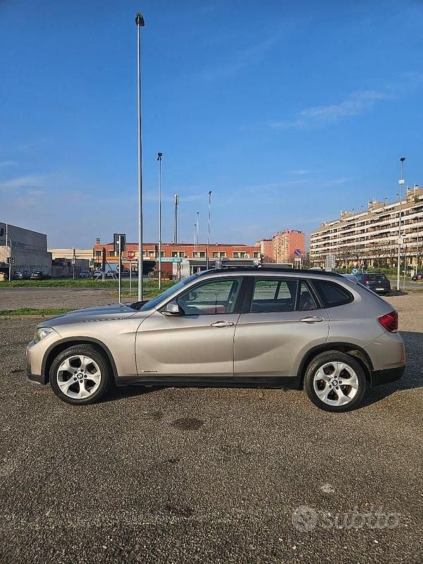 Usata BMW X1 143 CV (105 kW) 2014 Oro SUV
