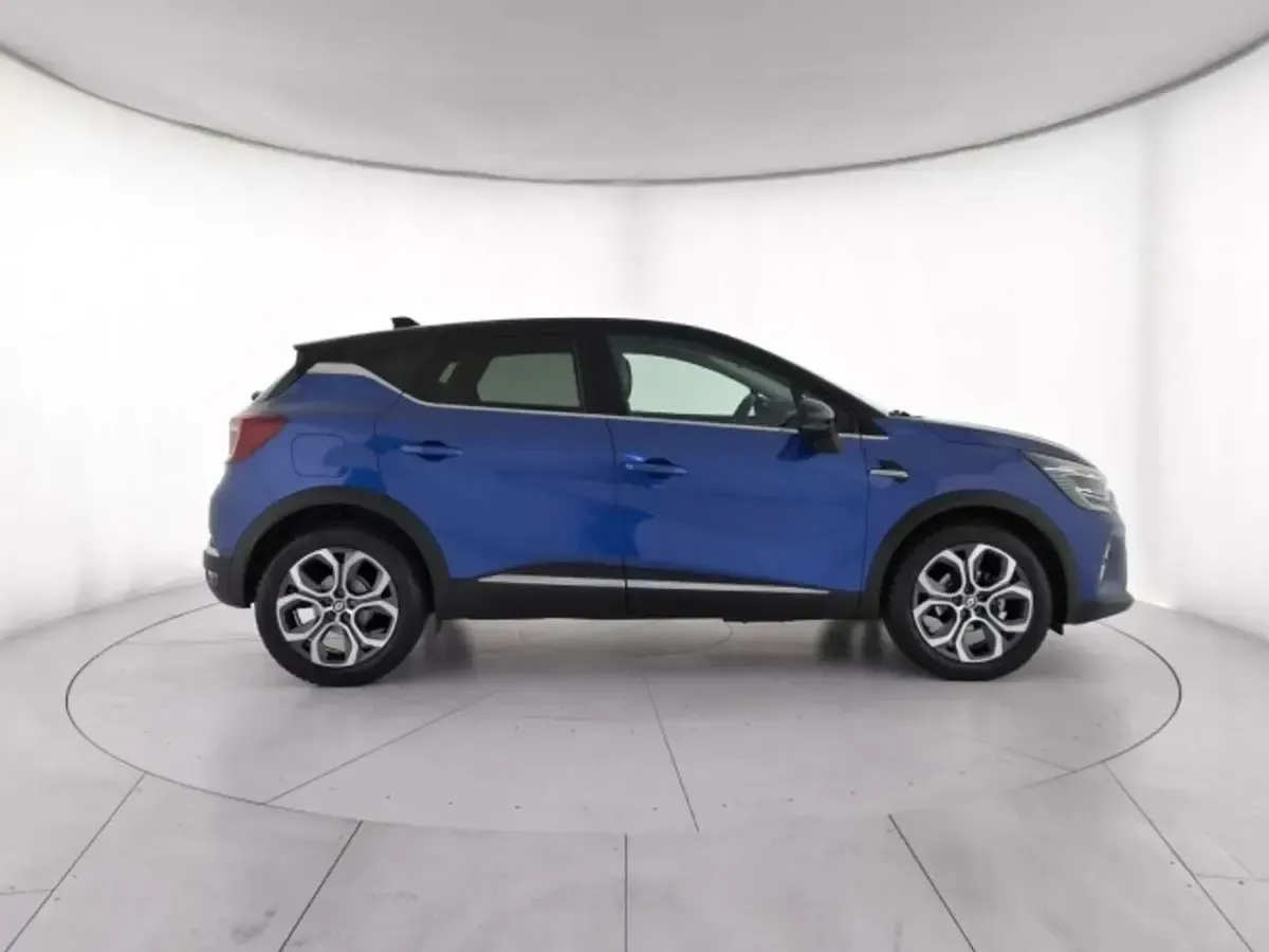 Usata Renault Captur Techno 101 CV (74 kW) 2023 Be style bruges (blu iron + ne SUV