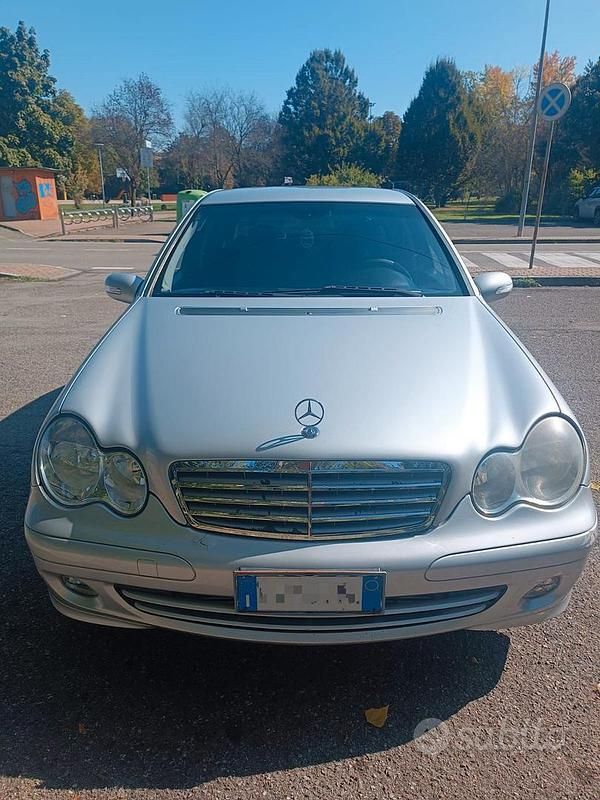 Usata Mercedes C220 2004 Grigio Berlina