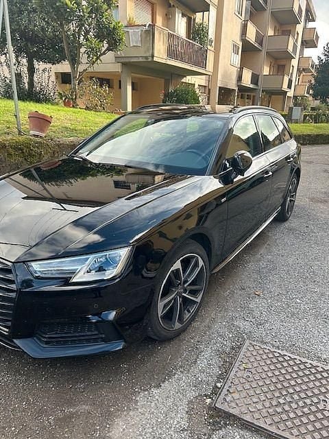 Usata Audi A4 S-Line 150 CV (110 kW) 2018 Nero Berlina