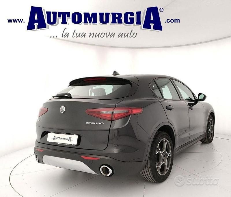 Usata Alfa Romeo Stelvio Executive 210 CV (154 kW) 2019 Nero SUV