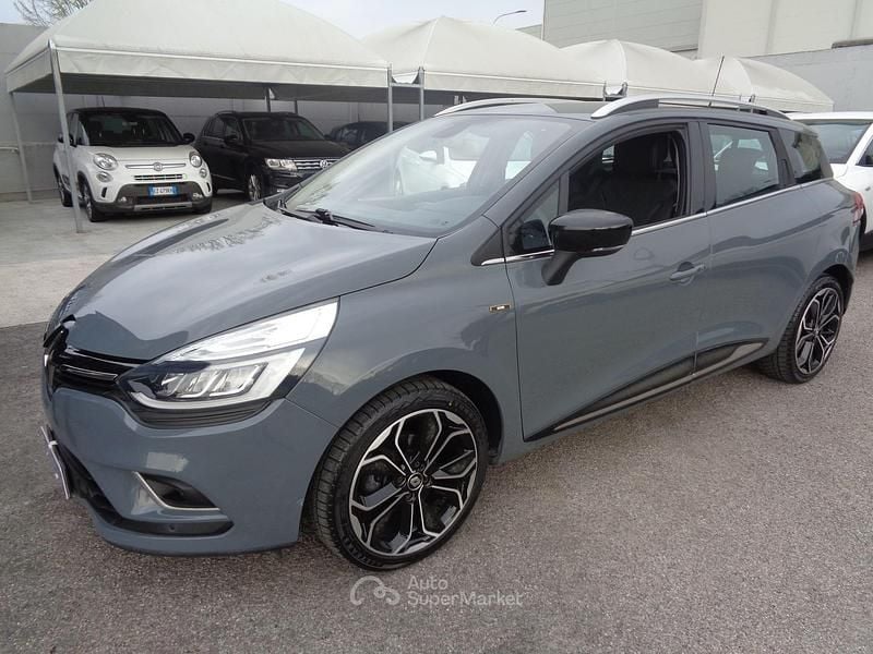 Usata Renault Clio GrandTour 76 CV (55 kW) 2019 Gray Station wagon