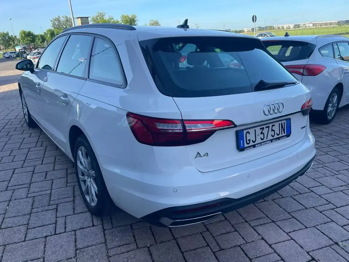 Usata Audi A4 Business 204 CV (150 kW) 2022 Bianco Station wagon