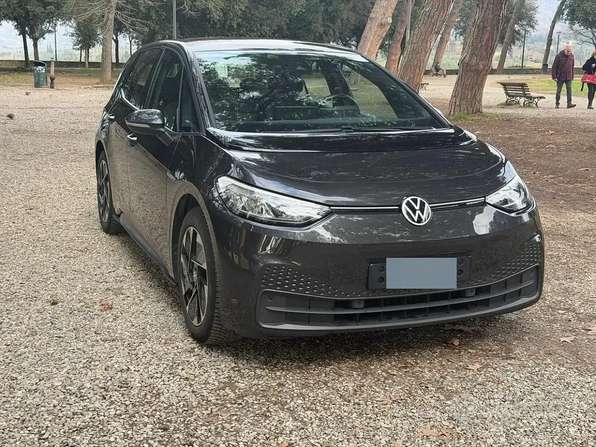 Usata VW ID.3 69 kW (95 CV) 2023 Nero Utilitaria