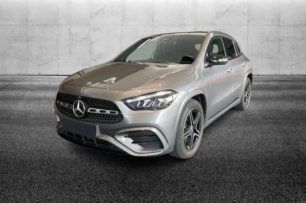 Usata Mercedes GLA200 Advanced Plus 150 CV (110 kW) 2025 Grigio SUV