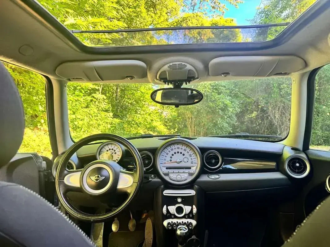 Usata Mini Cooper 75 CV (55 kW) 2010 Utilitaria