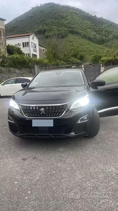 Usata Peugeot 3008 120 CV (88 kW) 2018 Nero SUV