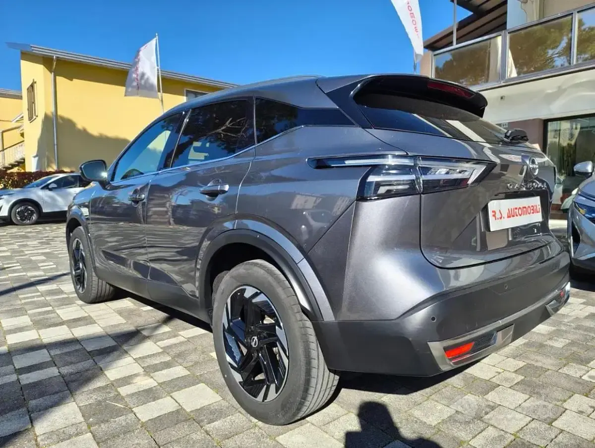 Ny Nissan Qashqai N-Connecta 140 HK (102 kW) 2026 Grå SUV