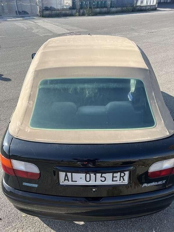 Usata Fiat Punto Cabriolet 88 CV (64 kW) 1996 Cabrio