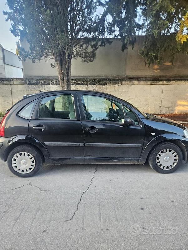Usata Citroën C3 70 CV (51 kW) 2004 Nero Berlina