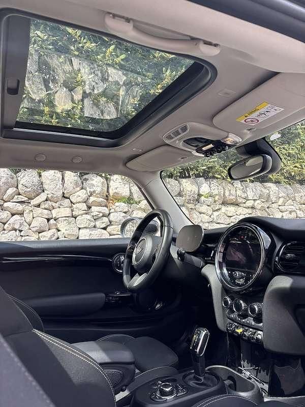 Usata Mini Cooper SE Essential 135 kW (184 CV) 2021 Grigio Utilitaria