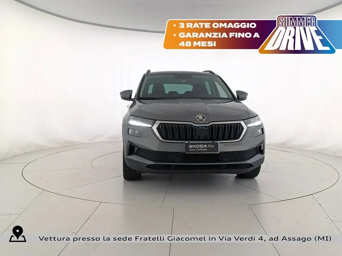 Usata Skoda Karoq Executive 150 CV (110 kW) 2025 Grigio graphite metallizzato SUV