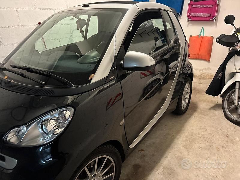 Usata Smart ForTwo Cabrio 61 CV (44 kW) 2012 Nero Cabrio
