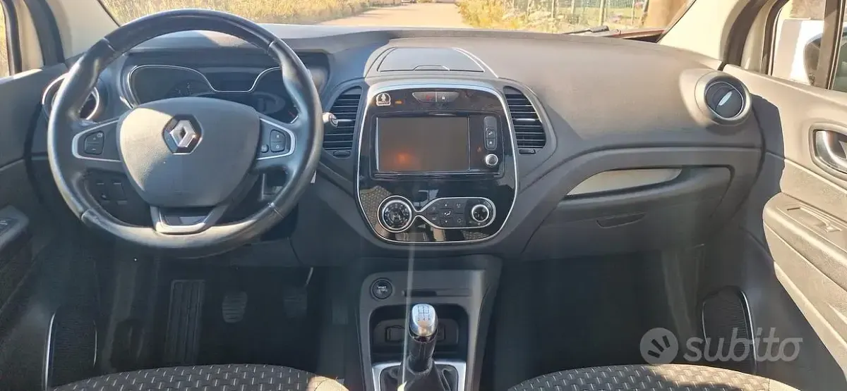 Usata Renault Captur 90 CV (66 kW) 2018 SUV