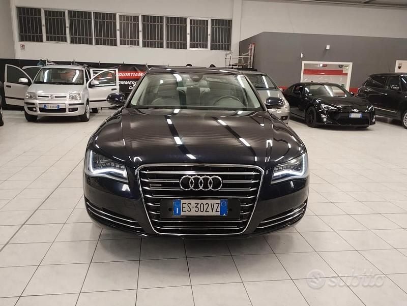 Usata Audi A8L 250 CV (183 kW) 2013 Blu Berlina
