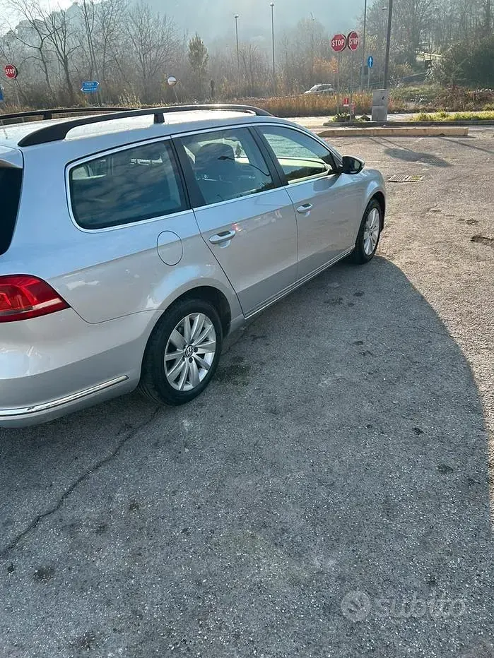 Usata VW Passat Trendline 105 CV (77 kW) 2011 Grigio Station wagon