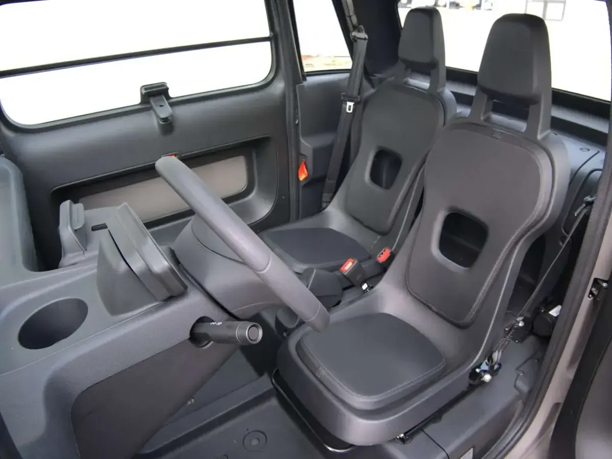 Nuova Citroën AMI 2026 Grigio Utilitaria