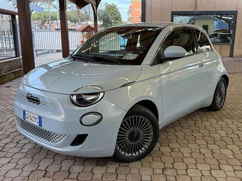 Usata Fiat 500e Icon 42 kW (58 CV) 2020 Bianco Utilitaria