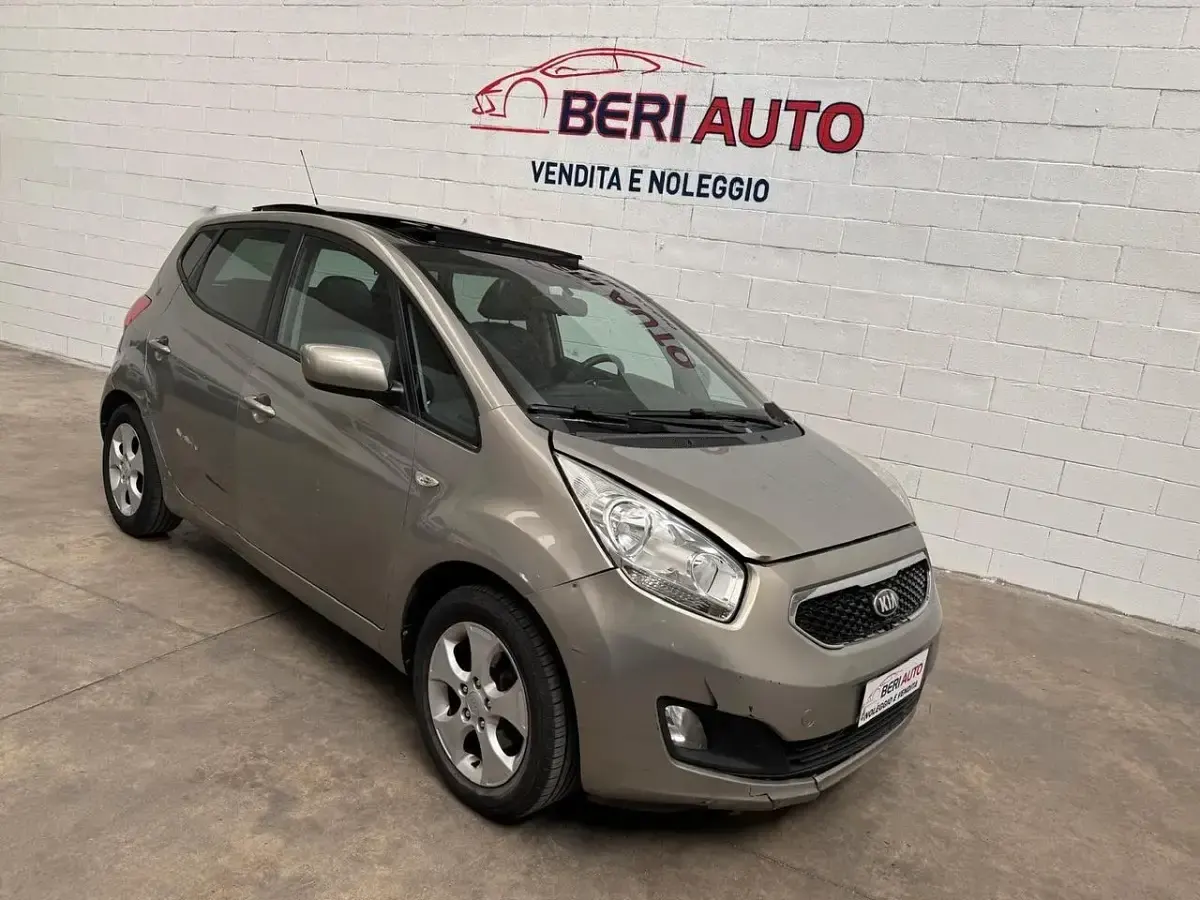 Usata Kia Venga 90 CV (66 kW) 2013 Utilitaria