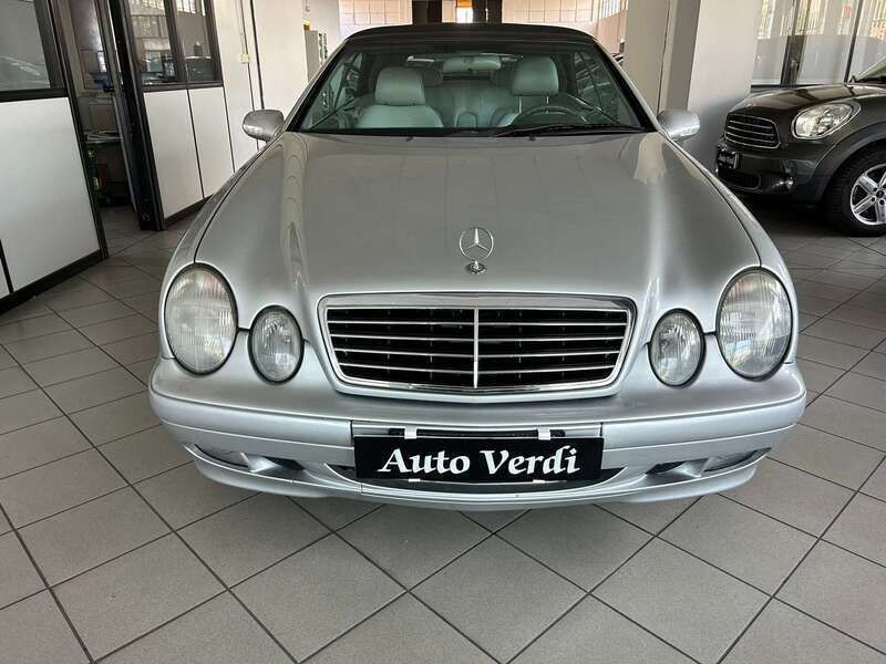 Usata Mercedes CLK200 Avantgarde 192 CV (141 kW) 1999 Argento Cabrio