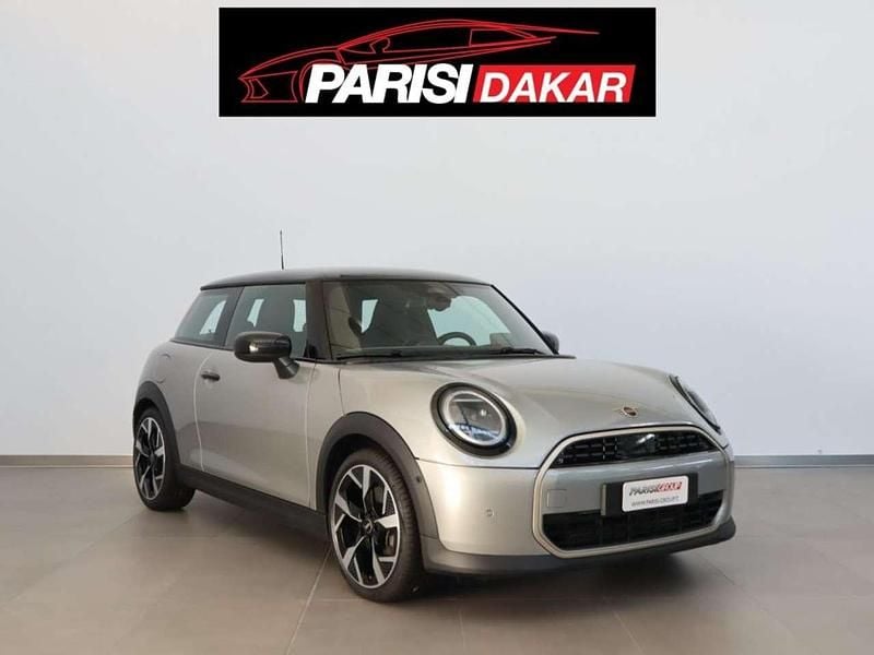 Usata Mini Cooper Favoured 156 CV (114 kW) 2024 Argento Utilitaria