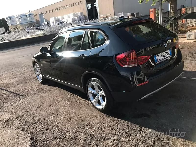 Usata BMW X1 Efficient Dynamics 143 CV (105 kW) 2012 Nero SUV