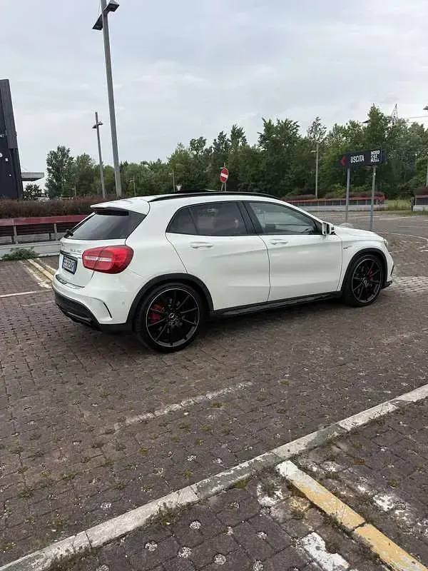 Begagnad Mercedes GLA45 AMG AMG 381 HK (280 kW) 2016 SUV