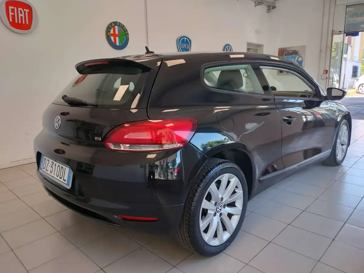 Usata VW Scirocco 160 CV (117 kW) 2009 Nero Coupé