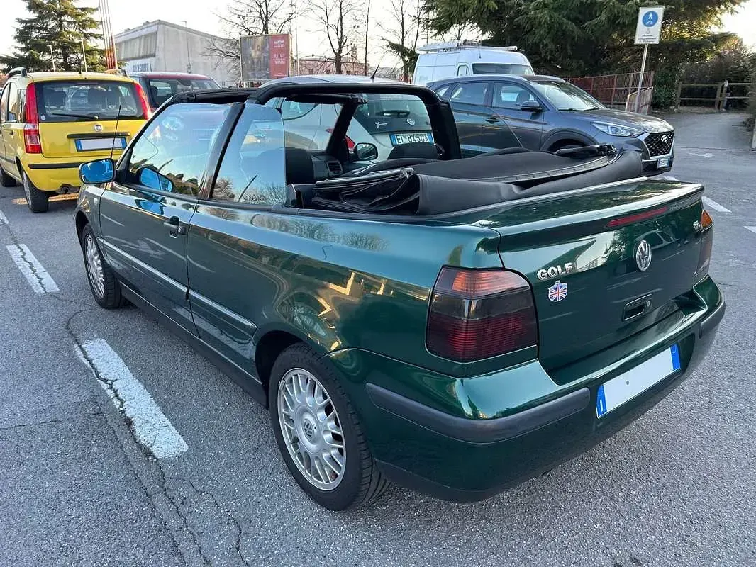 Usata VW Golf Cabriolet Highline 101 CV (74 kW) 2000 Verde Cabrio