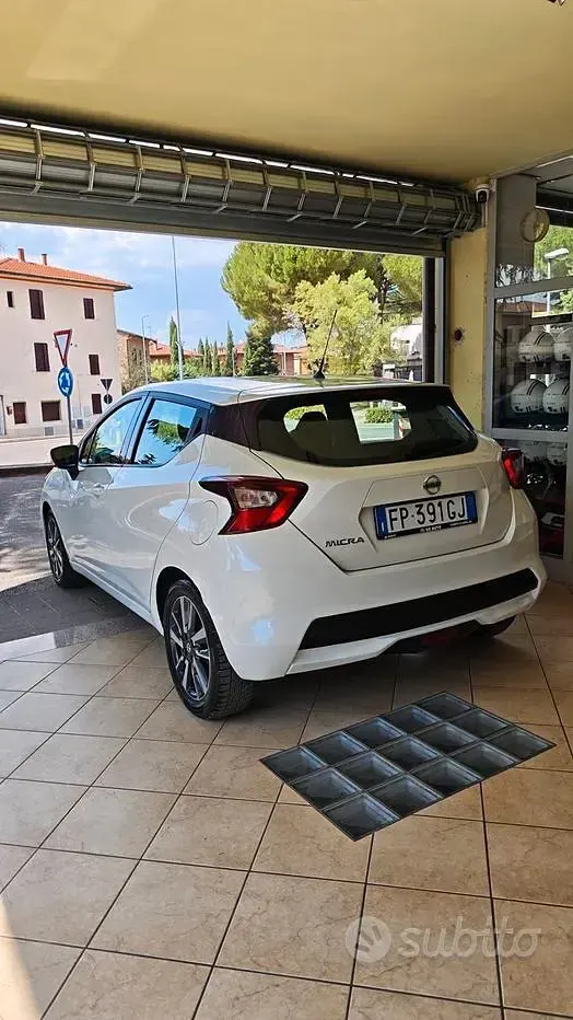 Usata Nissan Micra Visia+ 90 CV (66 kW) 2018 Bianco Utilitaria