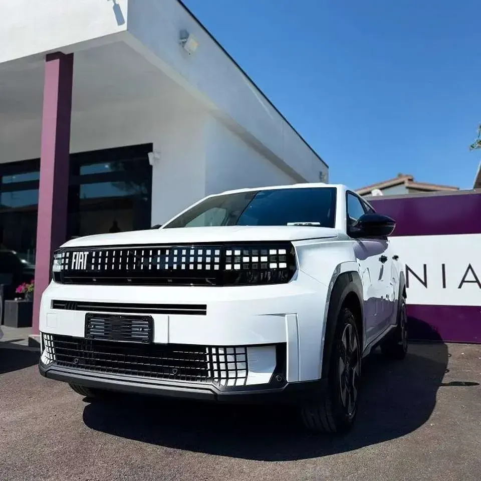Nuova Fiat Grande Panda Business 101 CV (74 kW) 2026 Bianco gelato Utilitaria