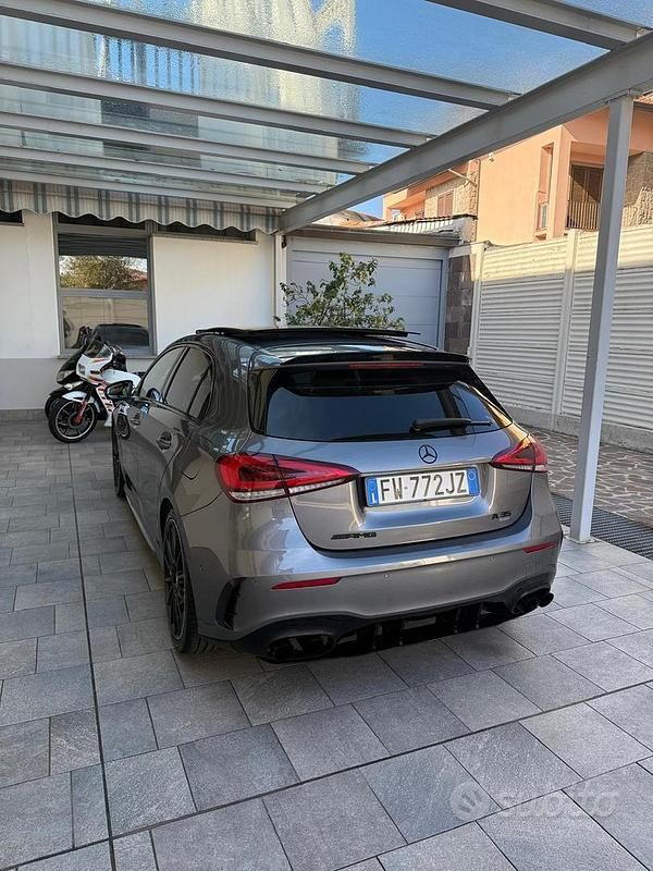 Usata Mercedes A250 326 CV (239 kW) 2019 Grigio Berlina
