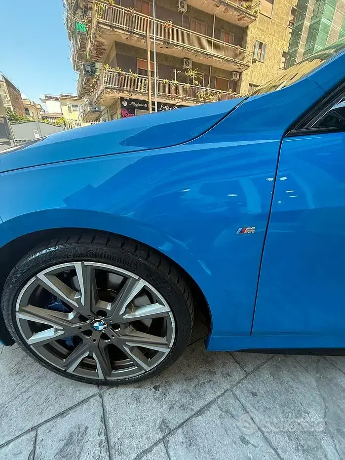 Usata BMW M135 Comfort Edition 306 CV (225 kW) 2020 Bluazzurro Utilitaria