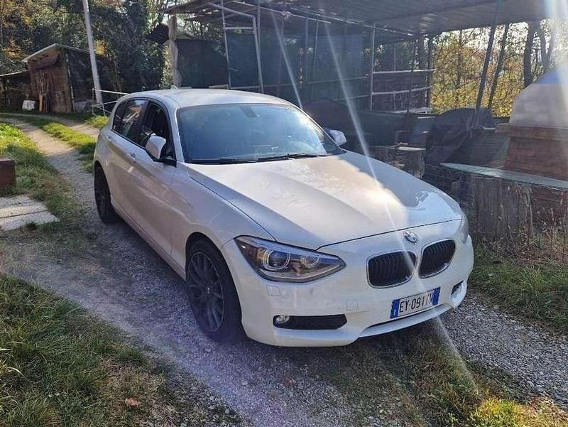 Usata BMW 118 143 CV (105 kW) 2015 Utilitaria