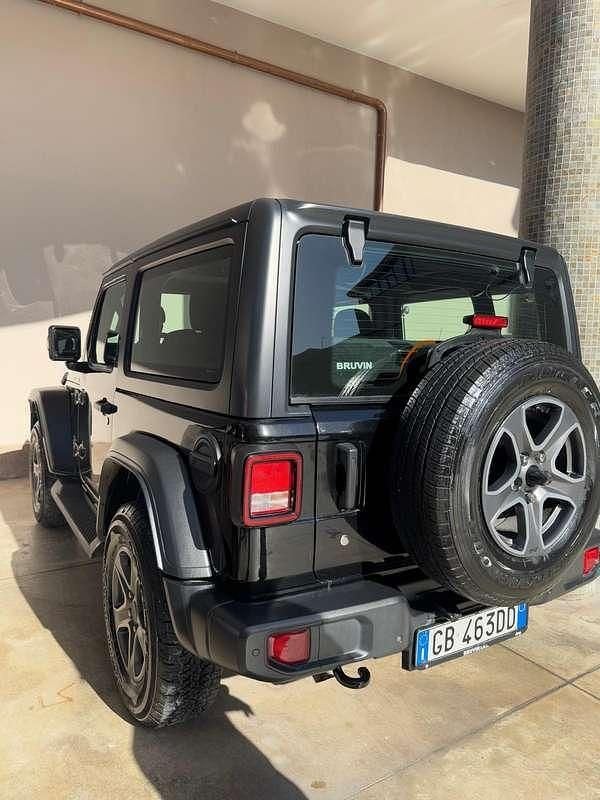 Usata Jeep Wrangler Sahara 200 CV (147 kW) 2020 Nero SUV