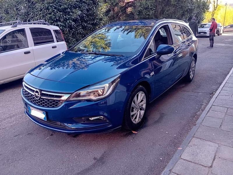 Usata Opel Astra 110 CV (80 kW) 2018 Blu/azzurro Station wagon