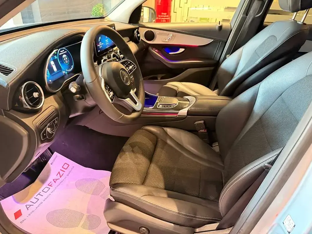 Usata Mercedes GLC220 Premium Plus 194 CV (142 kW) 2022 Argento SUV