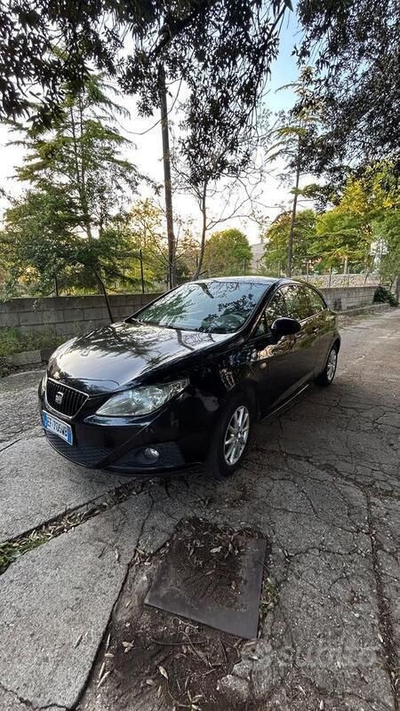 Nero Usata 2011 Seat Ibiza Tre volumi | 3000 € - Immagine 1/4