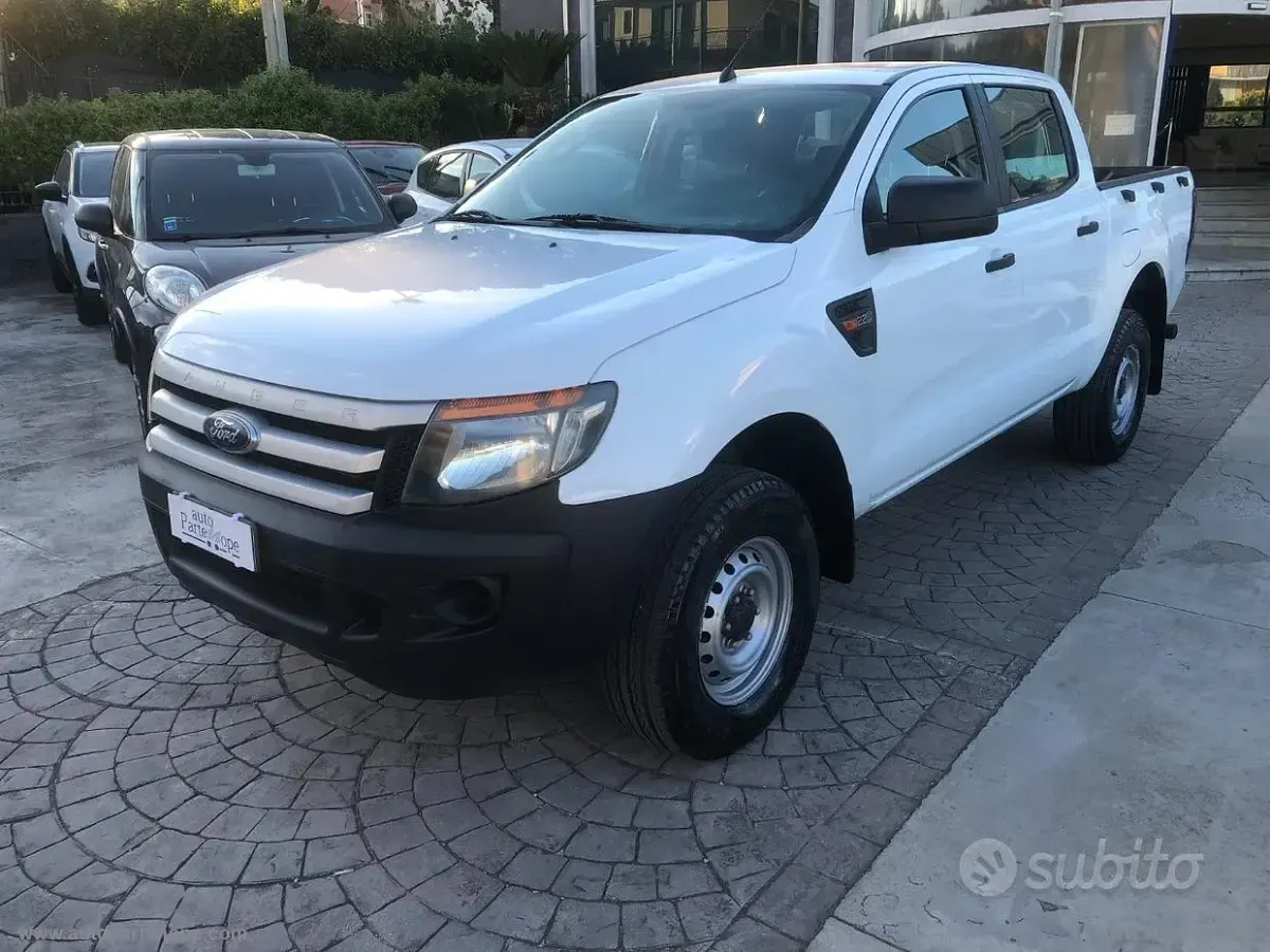 Usata Ford Ranger XL 150 CV (110 kW) 2012 Bianco Pick-up
