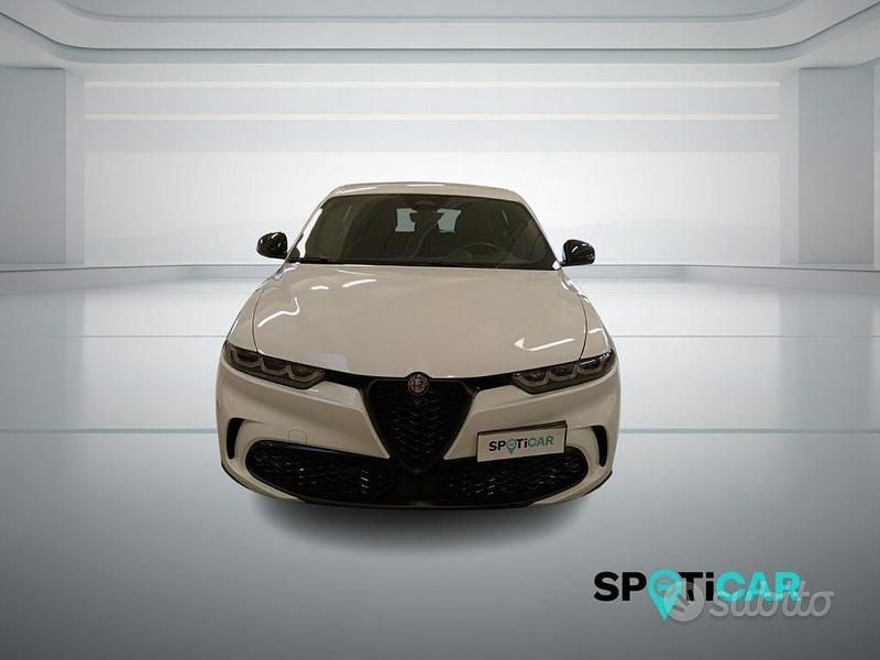 Second-hand Alfa Romeo Tonale Sprint 131 CP (96 kW) 2024 Alb SUV
